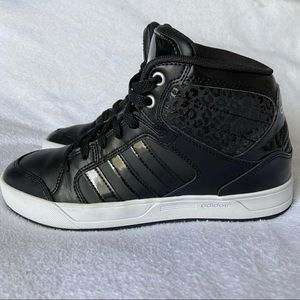 Sold!! Women’s Adidas Raleigh Mids
